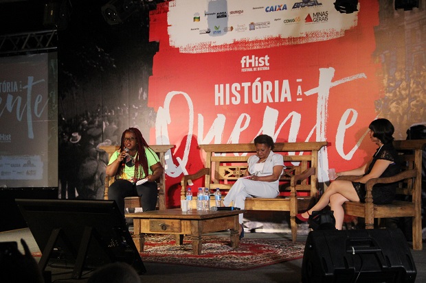 Mesa discutiu a trajetória de lutas das mulheres. Foto: Elian Oliveira/ACS-SEE