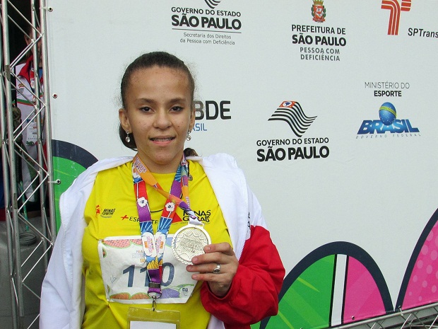 Rita Rios foi medalhista de prata no atletismo. Foto: Renata Silva/SEESP