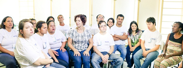 Curso de Recepcionista de Eventos buscou promover a qualificação e capacitação profissional da pessoa com síndrome de Down. Foto: Divulgação Sedectes