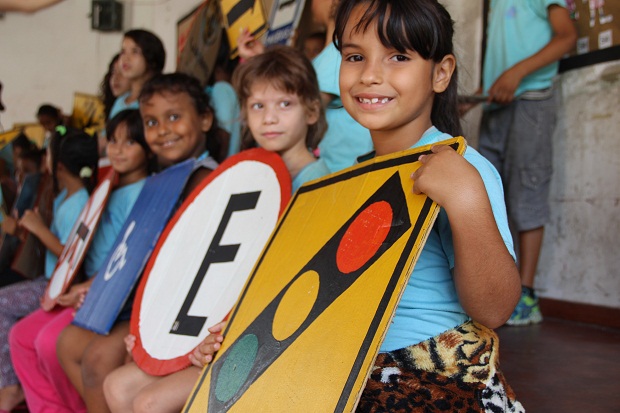 Iniciativa envolveu cerca de 100 alunos que participam da Educação Integral. Foto: Geanine Nogueira ACS/SEE