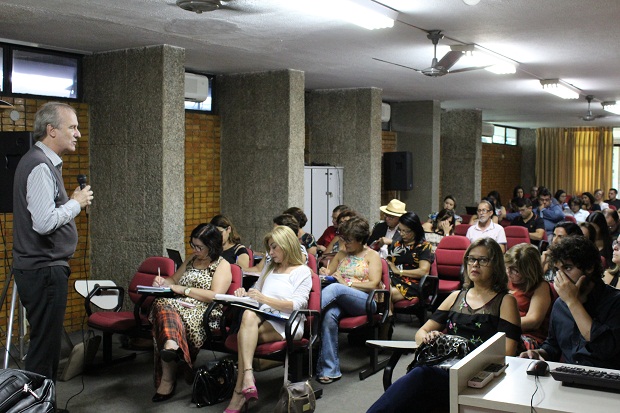 O secretário Wieland Silberschneider falou com os superintendentes regionais sobre os avanços conquistados ao longo da gestão e o planejamento estratégico para 2018. Foto: Geanine Nogueira (ACS/SEE)