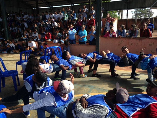 Alunos da Escola Estadual Horizonta Lemos, localizada em Uberaba, participaram da atividade. Foto: Divulgação/Sesp