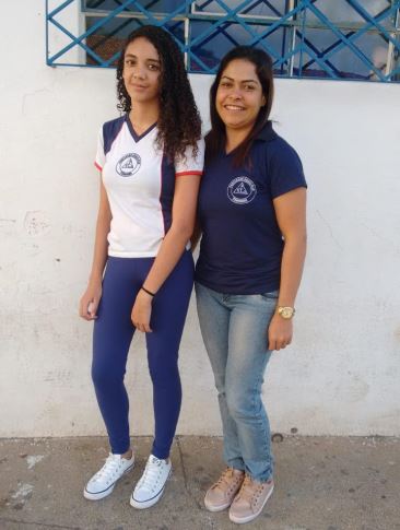 A diretora da E.E. Professor Souza Nilo, Giovanna Levenhagen, vê o concurso como uma forma positiva de reafirmar o trabalho da equipe pedagógica de incentivo à leitura e escrita. Foto: Arquivo Pessoal