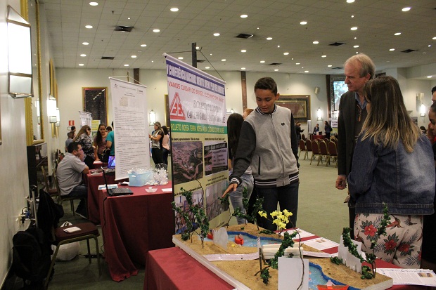 Conferência está sendo realizada nesta quinta-feira. Foto: Geanine Nogueira  ACS/SEE