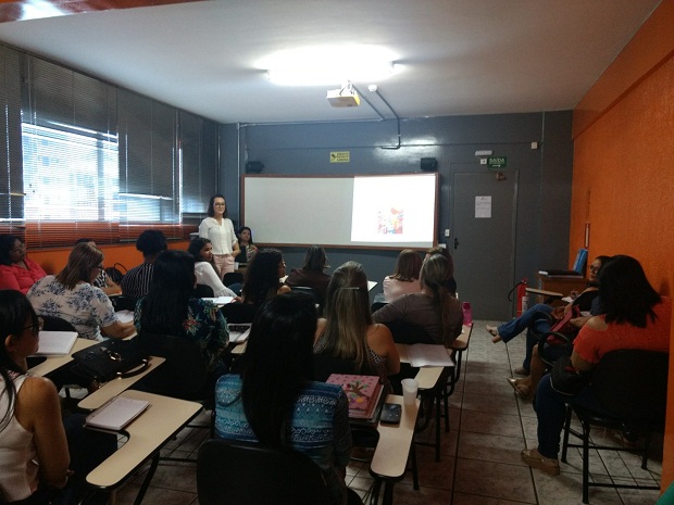 Em Governador Valadares, os educadores que participam da iniciativa já foram capacitados. Foto: Foto: Divulgação SRE