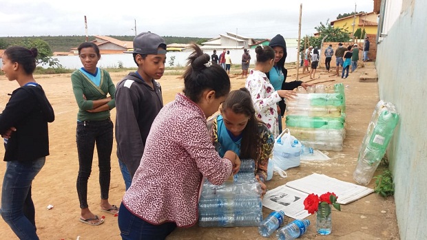 Foi realizado um mutirão para a construção do espaço. Foto: Divulgação da escola 