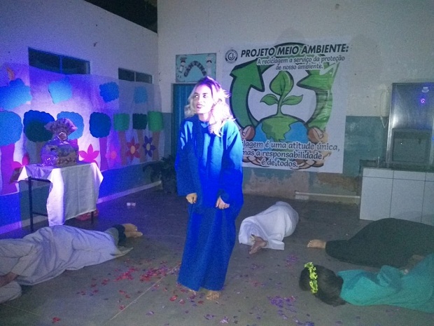 Para a culminância do projeto foi realizado um teatro pelos professores. Foto: Arquivo da Escola
