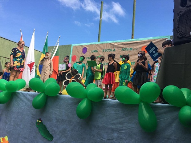 Escoal organizou apresentações artísticas para a festa. Foto: Arquivo da Escola 