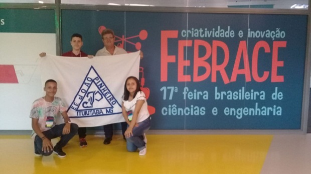 A Escola Estadual João Pinheiro, em Ituiutaba, levou dois projetos para a Feira. Foto: Arquivo da Escola 