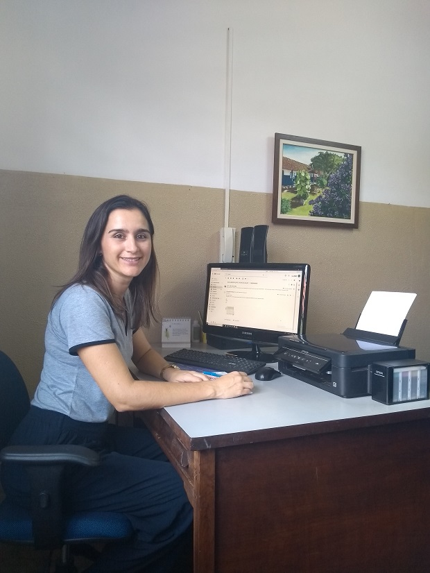 Julia é diretora da Escola Estadual Francisco Manuel, no município de Descoberto. Foto: Arquivo Pessoal