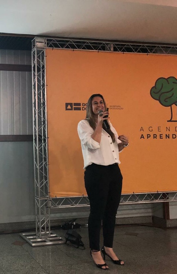 Geniana Faria falou sobre a implementação do Currículo de Referência Minas Gerais. Foto: Divulgação