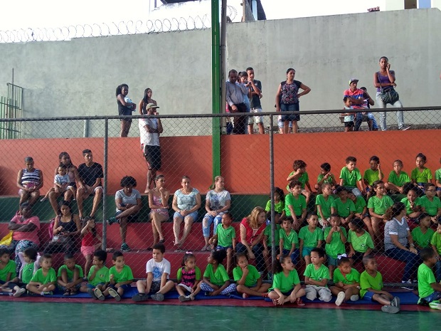 Familiares podem acompanhar as apresentações. Foto: Arquivo da Escola 