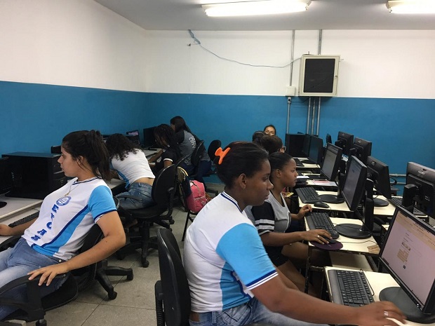 Na escola, o primeiro passo foi estimular os estudantes a pedir a isenção da taxa de inscrição. Foto: Arquivo da Escola 