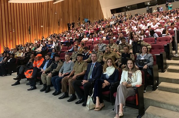 O secretário adjunto de Estado de Educação, Edelves Rosa Luna, esteve presente na solenidade: 