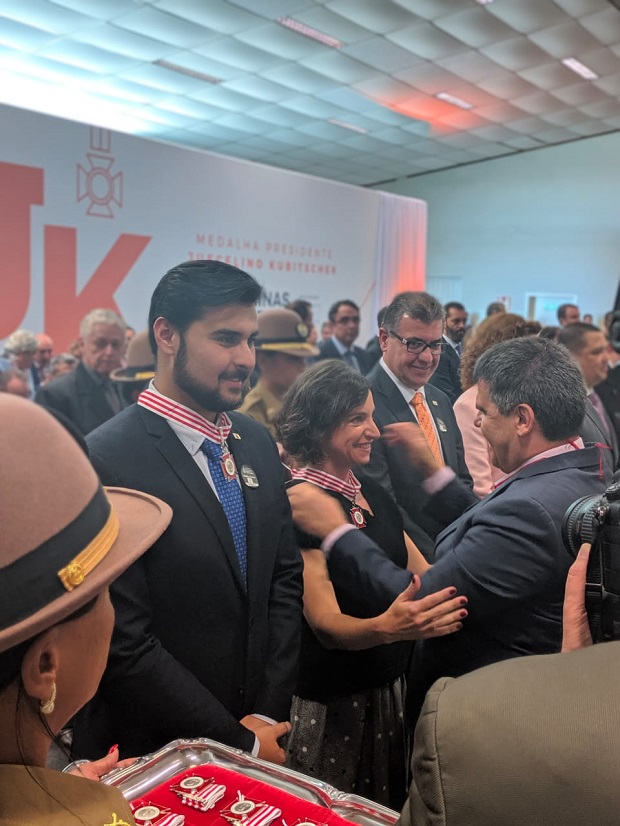 Secretária foi agraciada nesta quinta-feira. Foto: Daniela Jeunon 