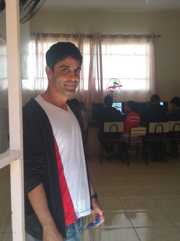 Professor Luciano utilizou seu conhecimento para criar jogos que estimulam os estudantes a participar mais efetivamente das aulas. Foto: Arquivo Pessoal