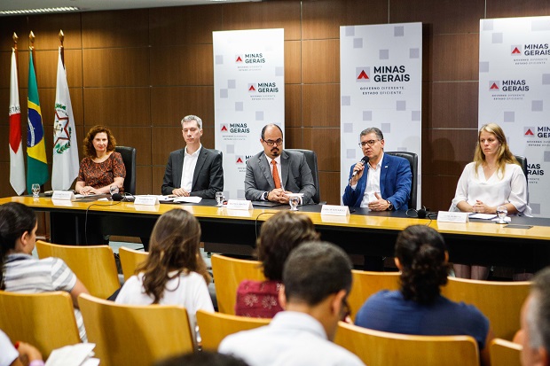 Representantes das pastas participaram de coletiva nessa segunda-feira (16/03) que anunciou novas medidas de combate ao coronavírus. Foto: Pedro Gontijo/ Imprensa MG