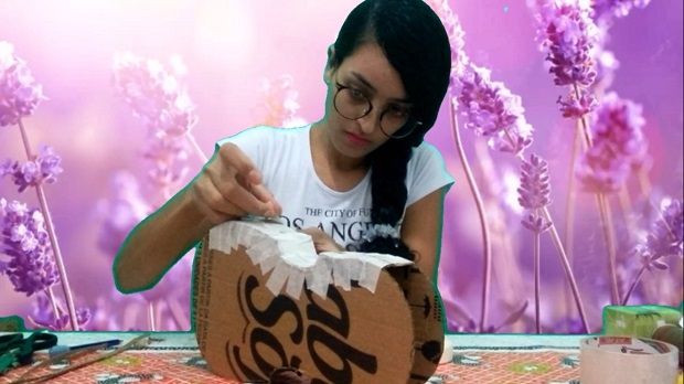 Instrumento feito com material alternativo pela professora Léia Bruzinga tem as medidas de um convencional. Foto: Arquivo Pessoal