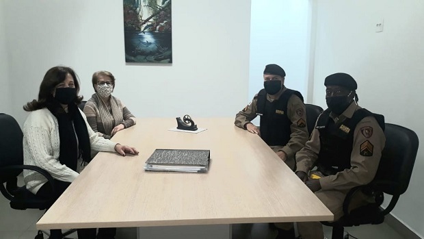 Na SRE de Poços de Caldas foi realizada uma reunião de alinhamento . Foto: Divulgação SEE