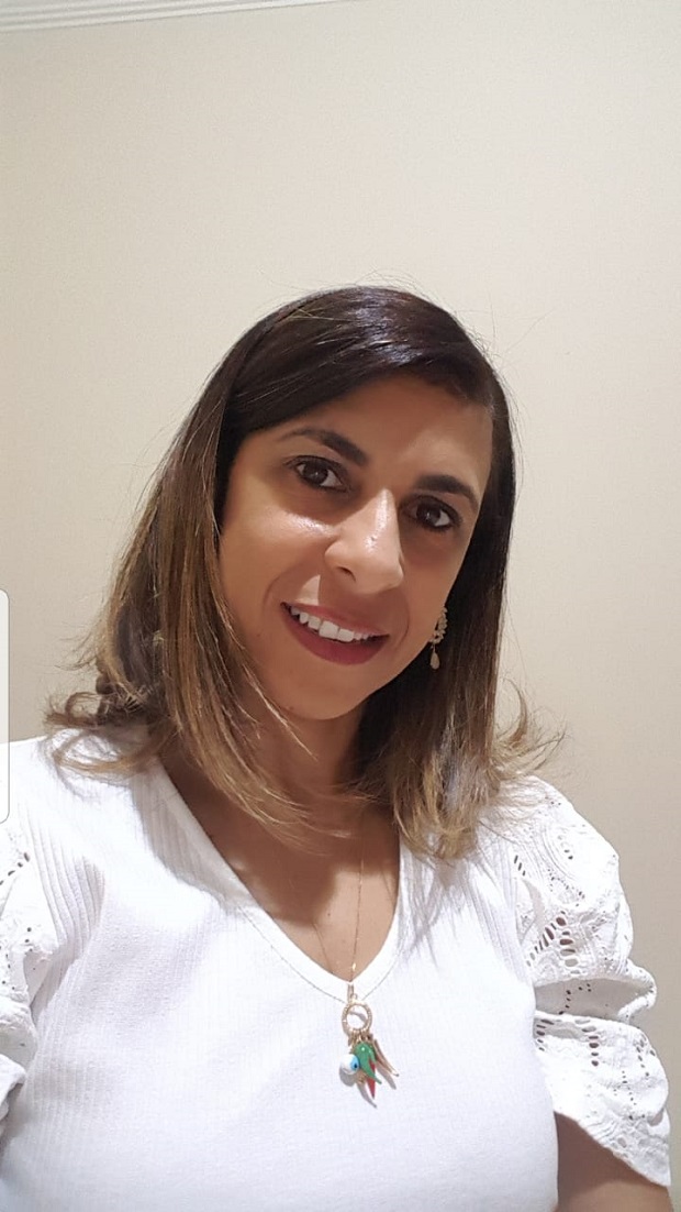 Professora Eliza Carla incentivou os alunos do 6º ano a adaptarem o jogo de Pacman. Foto: Arquivo pessoal