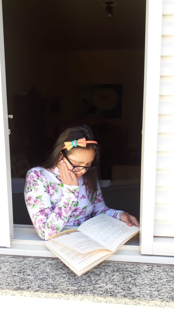 Estudantes tiveram a oportunidade de conhecer diferentes autores. Foto: Arquivo da escola