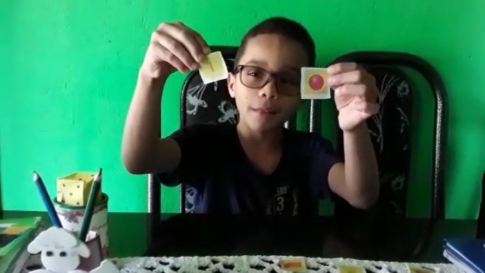 Davi apresentou a aula para seus colegas. Fotos: Arquivo da Escola