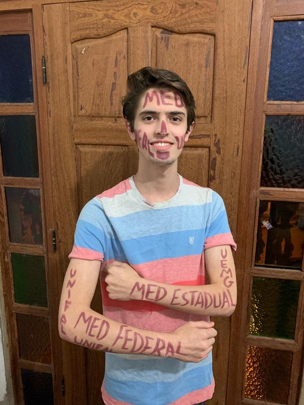 Daniel realizou seu sonho e também vai cursar medicina. Foto: Arquivo Pessoal 