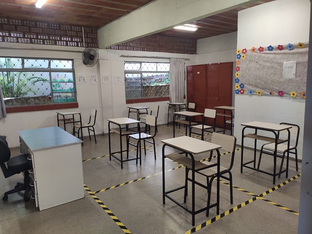 Sempre que algum município for classificado na onda amarela ou verde, podendo ser consideradas também as microrregiões, será possível a retomada das atividades presenciais, desde que não exista nenhum decreto municipal de impedimento. Foto: Andrea Hespanha/SEE/MG
