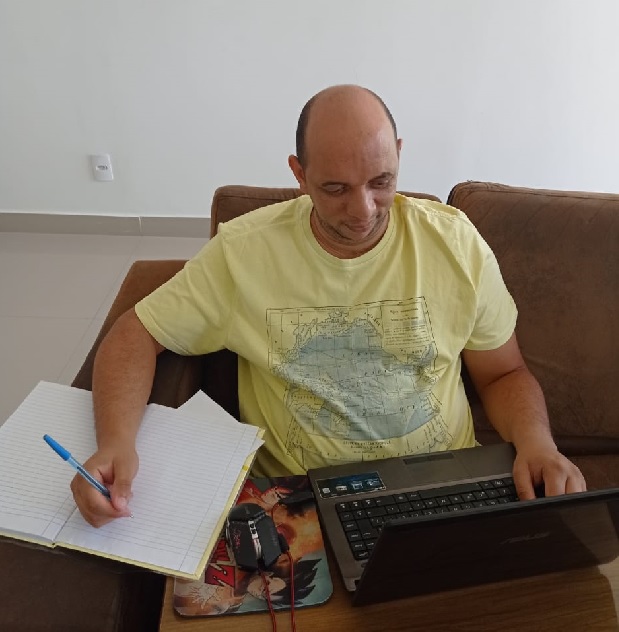 O professor Paulo Grenner participou do curso sobre a EJA Novos Rumos. Foto: Arquivo Pessoal