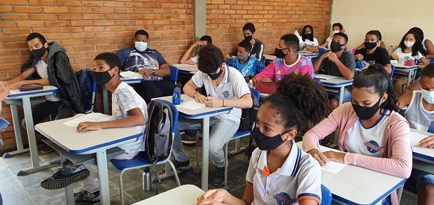 Alunos da turma piloto na Escola Estadual Joaquim Maurício de Azevedo. Foto: Arquivo da Escola 