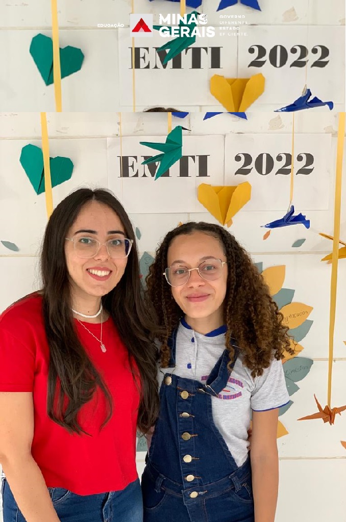 Ana Luiza ao lado da professora orientadora Verônica Vitória de Oliveira Silva. As duas irão à Brasília no mês que vem. Foto: Arquivo pessoal