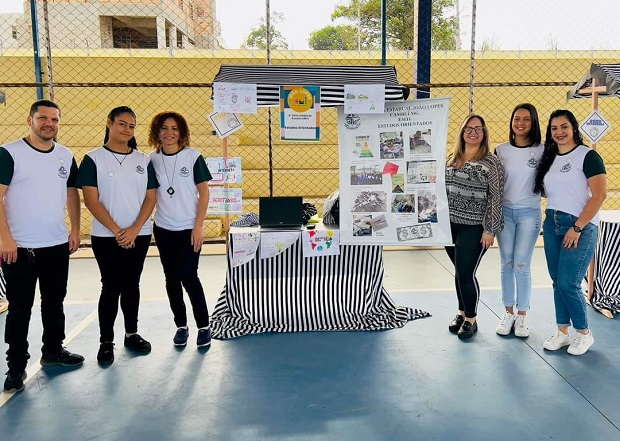 Alunos da EE João Lopes, de Cambuí participaram do Intercâmbio do EMTI.  Foto: Arquivo escolar.