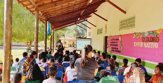 Roda de conversa de conscientização sobre Bullyng, Direito e Deveres com os alunos da Escola Estadual Eliazar José Rodrigues  - SRE/Januária