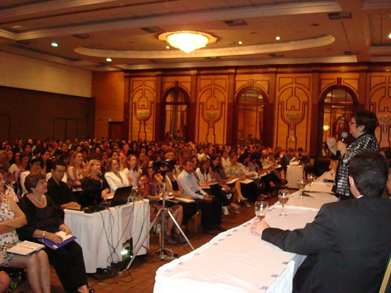 Cerca de 500 integrantes do sistema mineiro de educação participam do encontro no Ouro Minas. Foto: Guilherme Brasil